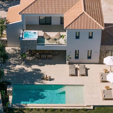 Queen Of Zakynthos Luxury Villas 阿莫迪 外观 照片